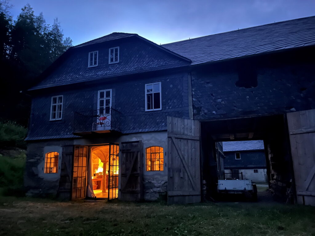 mühle haus abends blick ins gewölbe_Größenveränderung